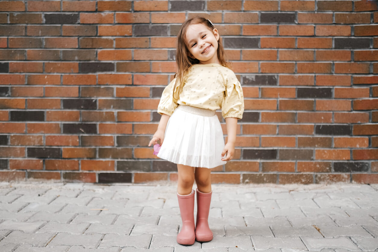 Child waiting while parents figure out what a judge looks for in custody